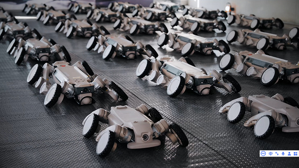 速度彰显实力！智身科技第5000台具身智能机器人量产交付，创行业新里程碑(图3)