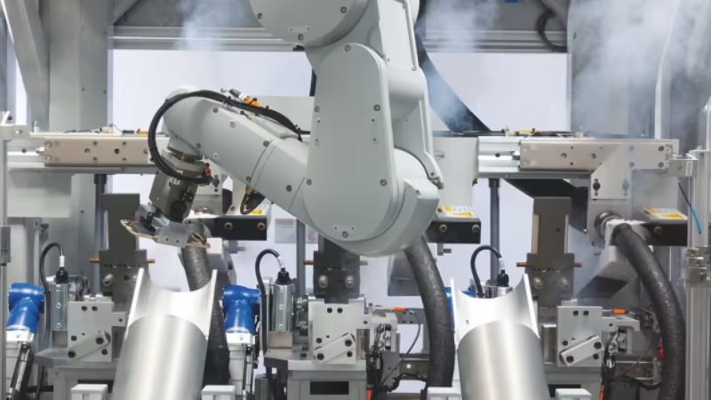 代工厂回应“苹果强制供应链企业推行自动化”：没听说过这个要求(图1)