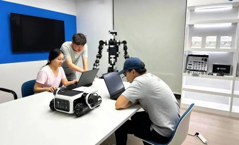 擎朗、优必选前高管创业,具身智能机器人赛道最大“黑马”来袭(图3) 擎朗、优必选前高管创业,具身智能机器人赛道最大“黑马”来袭(图3)