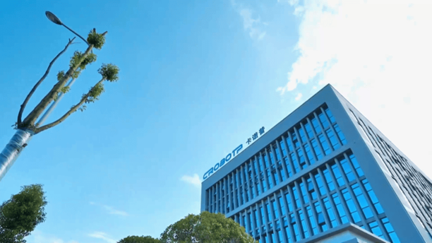 卡诺普：从焊接机器人冠军到AI+人形机器人领域的探索者(图1)