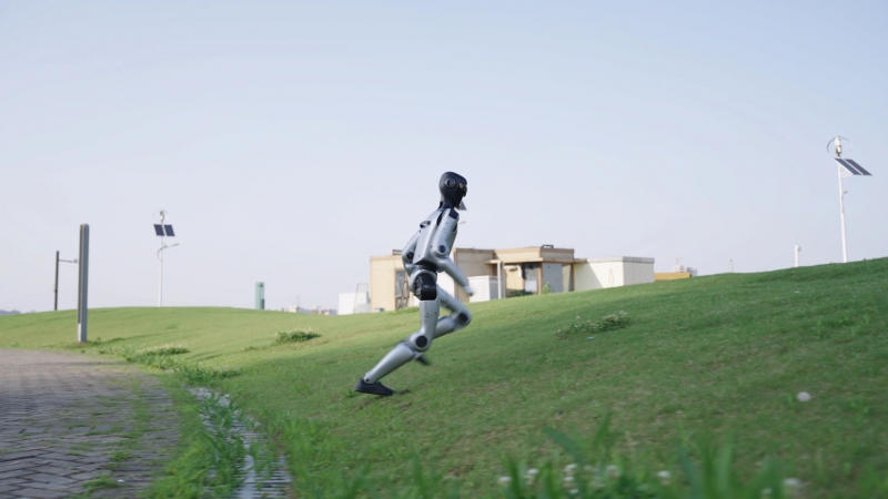 魔法原子推出高动态双足人形机器人MagicBot Z1(图1)