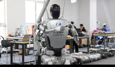 48天从0到“行走”！优宝特十余年深耕四足机器人的国产进阶之路(图1)