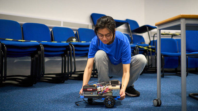 巴斯大学机器人与自动系统硕士课程：探索明天，锻造智能时代的核心引擎(图2)