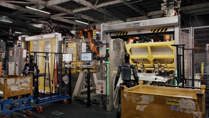 Figure机器人进厂打工又有续集:物流中心分拣工(图1) Figure机器人进厂打工又有续集:物流中心分拣工(图1)