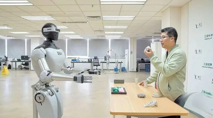 连续5年全国第一,粤籍机器人为何能一路“狂飙”?(图1) 连续5年全国第一,粤籍机器人为何能一路“狂飙”?(图1)