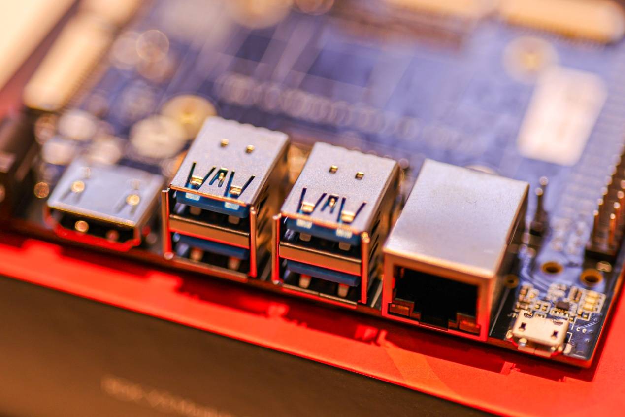 ROSCon China 2024大会在沪开幕:科技巨头共探机器人与人工智能未来(图4) ROSCon China 2024大会在沪开幕:科技巨头共探机器人与人工智能未来(图4)