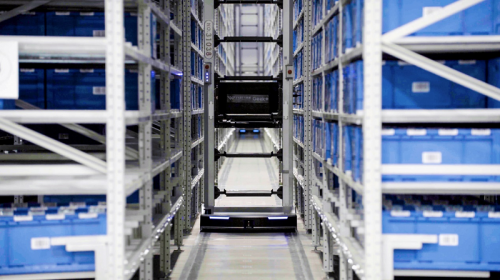 极智嘉联合万邑通领航海外仓智能革新,加速中国品牌走向全球(图1) 极智嘉联合万邑通领航海外仓智能革新,加速中国品牌走向全球(图1)