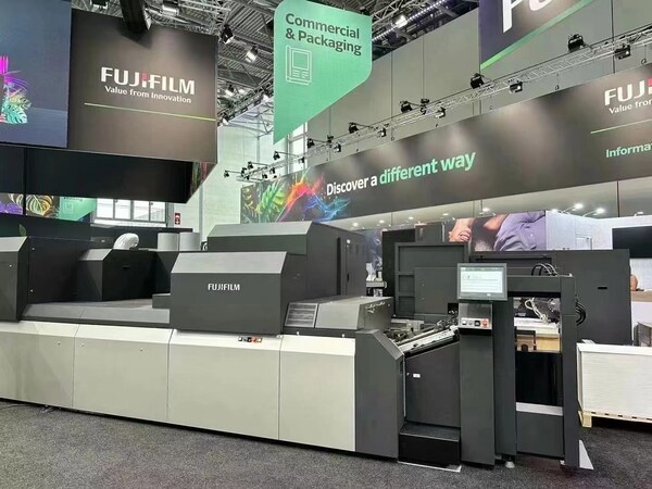 发现非凡：富士胶片创新技术闪亮"2024德鲁巴印刷展"(图3)