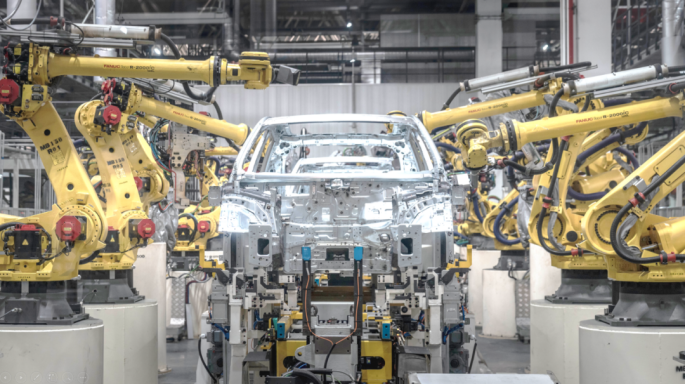 与华为深度合作，超千台机器人，揭秘国产造车新势力“遥遥领先”天花板(图1)