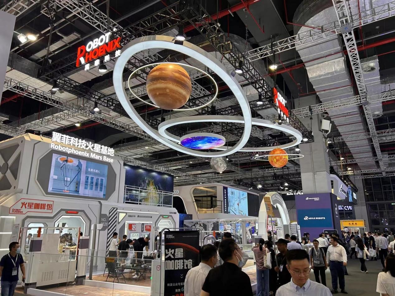 采访专录 | 翼菲机器人闪耀工博会，引领智能制造新浪潮(图3)